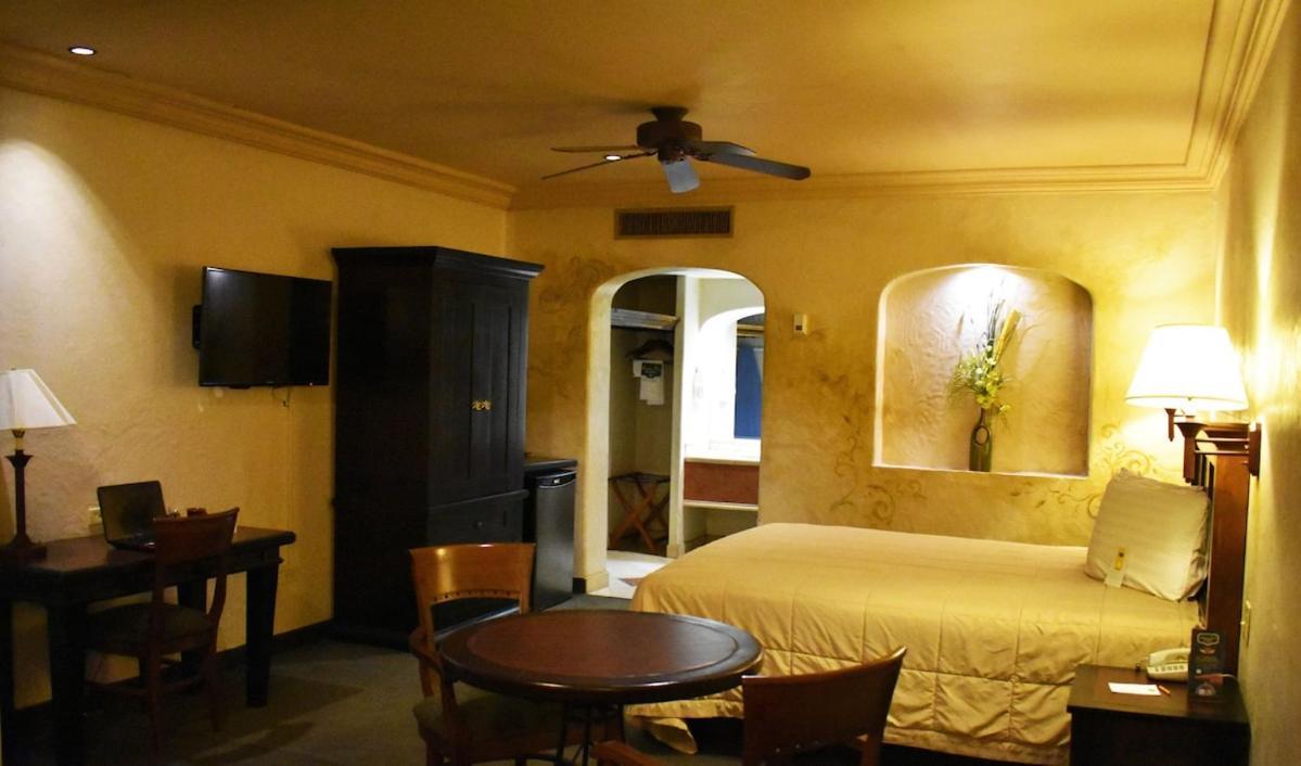 Hotel Siesta Real Mexicali Extérieur photo