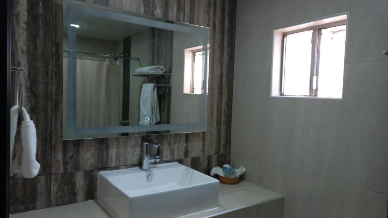 Hotel Siesta Real Mexicali Extérieur photo